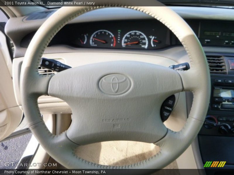 Diamond White Pearl / Ivory 2001 Toyota Avalon XL