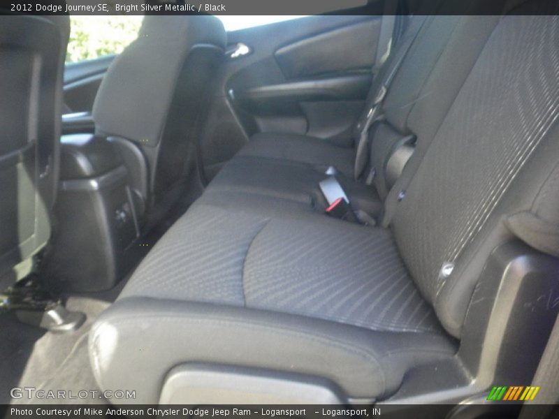 Bright Silver Metallic / Black 2012 Dodge Journey SE