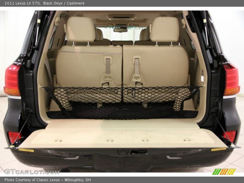 Black Onyx / Cashmere 2011 Lexus LX 570