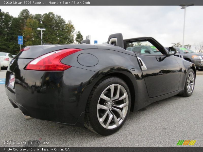 Magnetic Black / Black Cloth 2010 Nissan 370Z Roadster