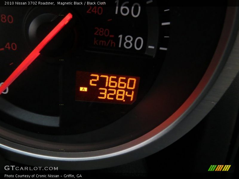 Magnetic Black / Black Cloth 2010 Nissan 370Z Roadster