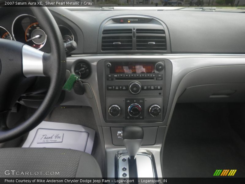Silver Pearl Metallic / Gray 2007 Saturn Aura XE