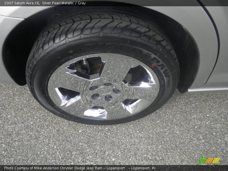 Silver Pearl Metallic / Gray 2007 Saturn Aura XE