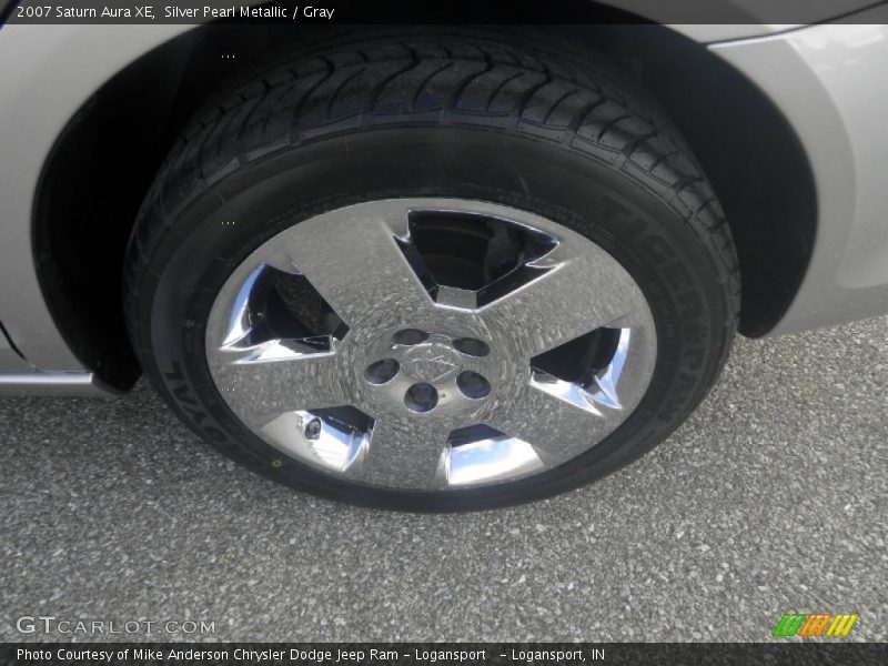 Silver Pearl Metallic / Gray 2007 Saturn Aura XE