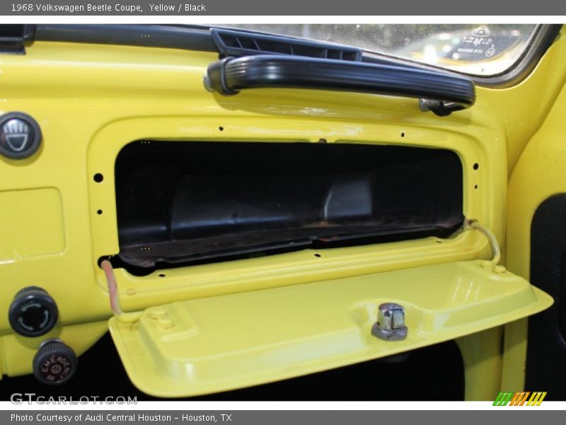 Yellow / Black 1968 Volkswagen Beetle Coupe