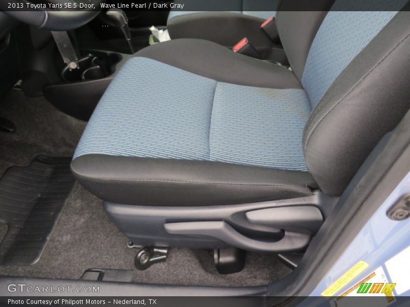 Wave Line Pearl / Dark Gray 2013 Toyota Yaris SE 5 Door