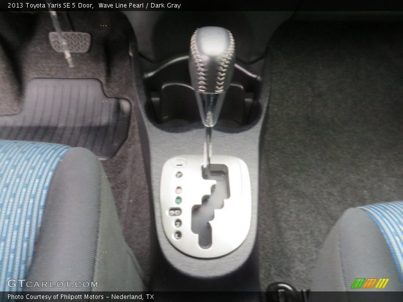 Wave Line Pearl / Dark Gray 2013 Toyota Yaris SE 5 Door