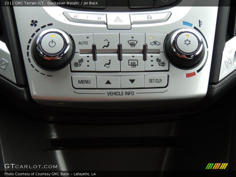 Quicksilver Metallic / Jet Black 2011 GMC Terrain SLT