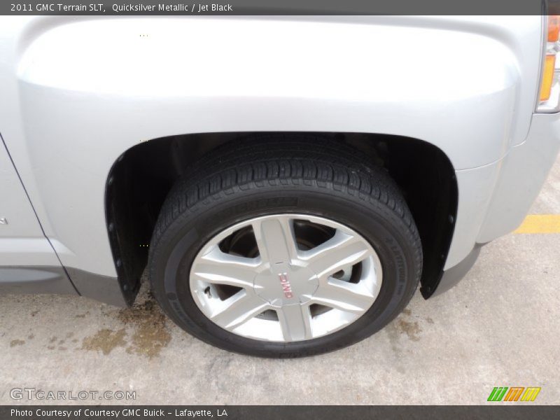 Quicksilver Metallic / Jet Black 2011 GMC Terrain SLT