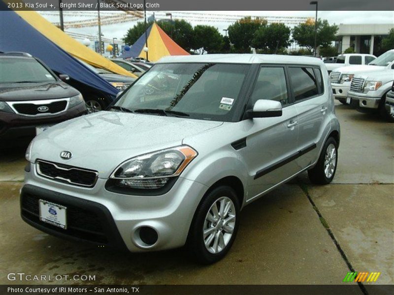 Bright Silver / Black Soul Logo Cloth 2013 Kia Soul +
