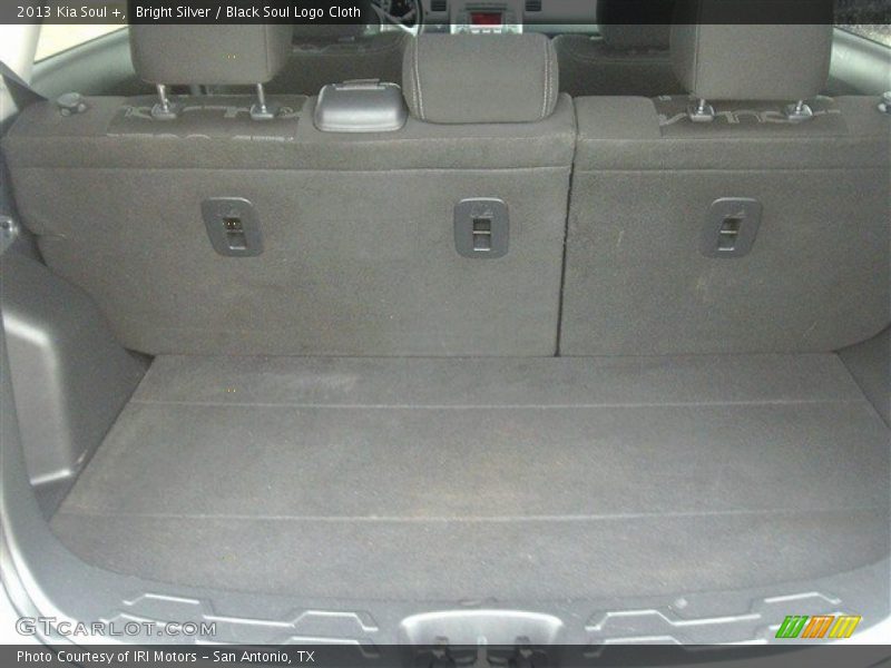 Bright Silver / Black Soul Logo Cloth 2013 Kia Soul +