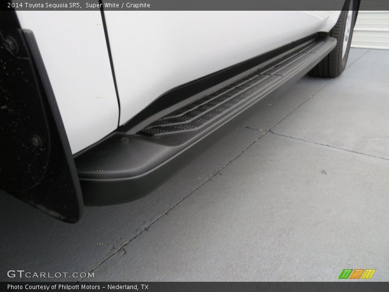 Super White / Graphite 2014 Toyota Sequoia SR5