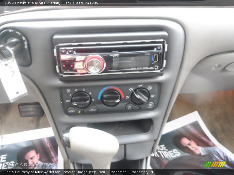 Black / Medium Gray 1999 Chevrolet Malibu LS Sedan