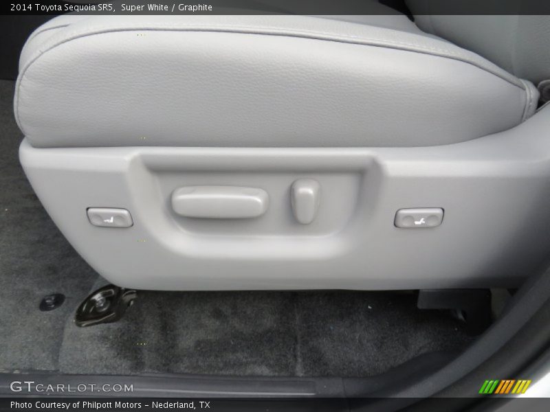 Super White / Graphite 2014 Toyota Sequoia SR5