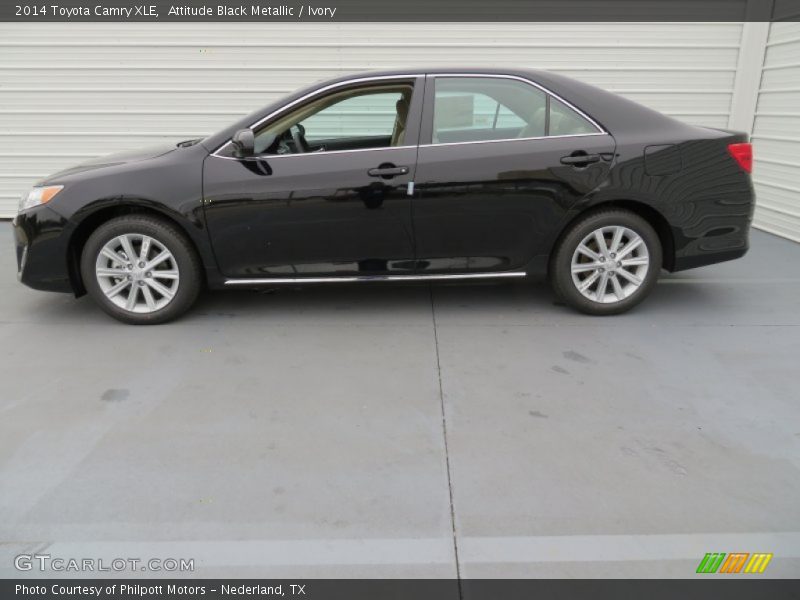 Attitude Black Metallic / Ivory 2014 Toyota Camry XLE