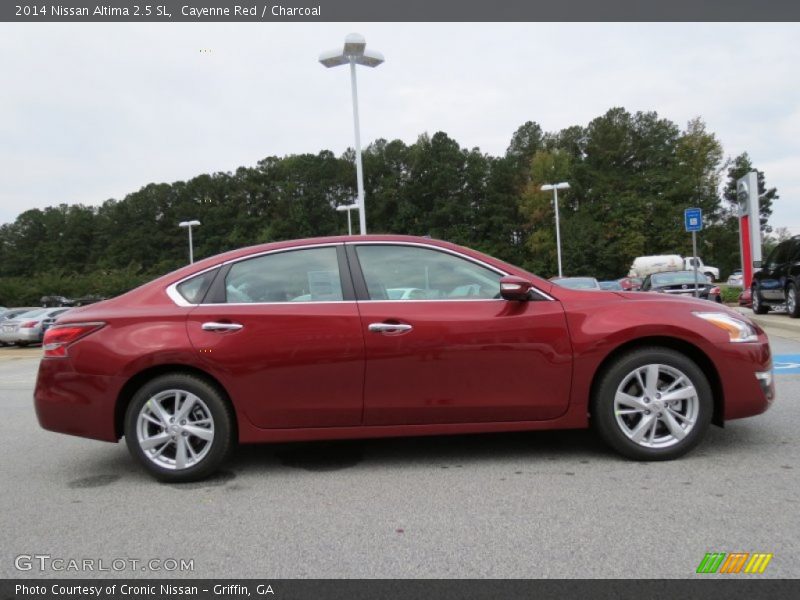 Cayenne Red / Charcoal 2014 Nissan Altima 2.5 SL
