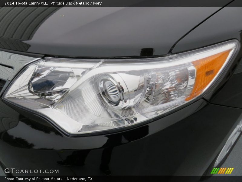 Attitude Black Metallic / Ivory 2014 Toyota Camry XLE