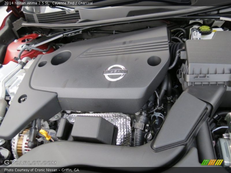 Cayenne Red / Charcoal 2014 Nissan Altima 2.5 SL