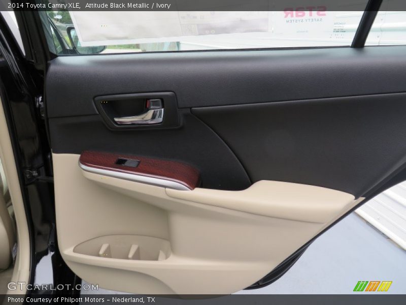 Attitude Black Metallic / Ivory 2014 Toyota Camry XLE