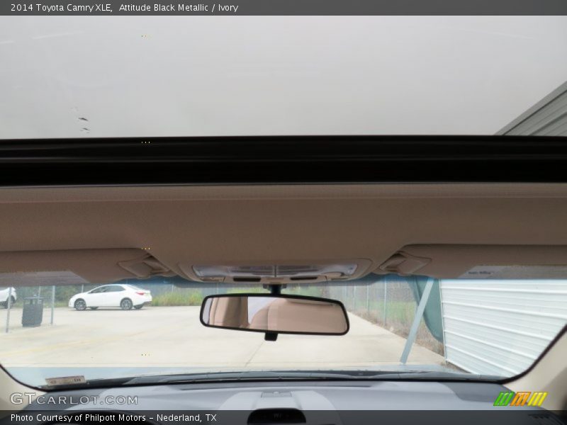 Attitude Black Metallic / Ivory 2014 Toyota Camry XLE