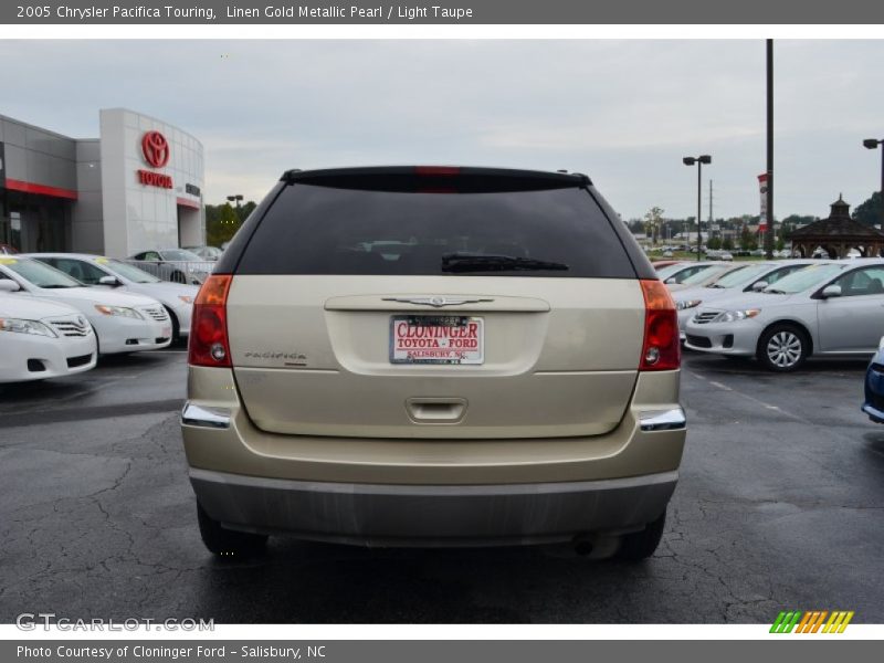 Linen Gold Metallic Pearl / Light Taupe 2005 Chrysler Pacifica Touring