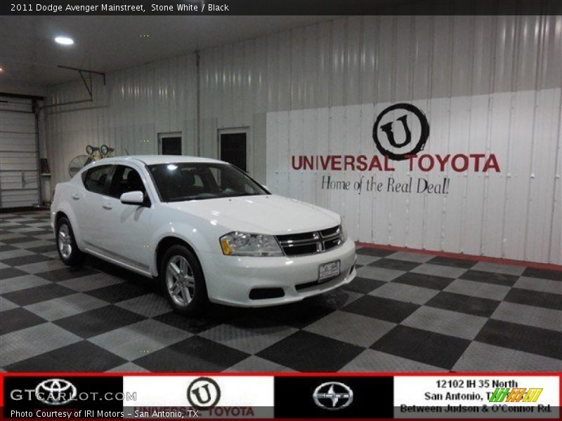 Stone White / Black 2011 Dodge Avenger Mainstreet