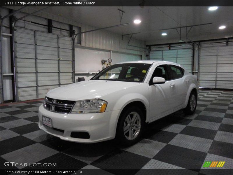 Stone White / Black 2011 Dodge Avenger Mainstreet
