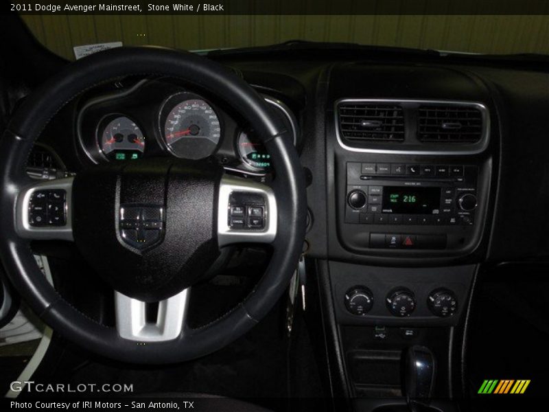 Stone White / Black 2011 Dodge Avenger Mainstreet