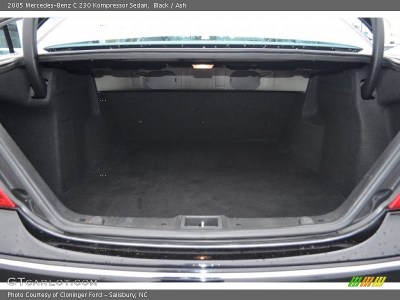 Black / Ash 2005 Mercedes-Benz C 230 Kompressor Sedan
