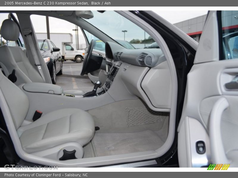 Black / Ash 2005 Mercedes-Benz C 230 Kompressor Sedan