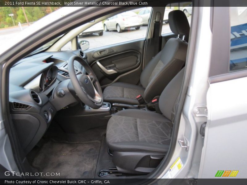 Ingot Silver Metallic / Charcoal Black/Blue Cloth 2011 Ford Fiesta SE Hatchback