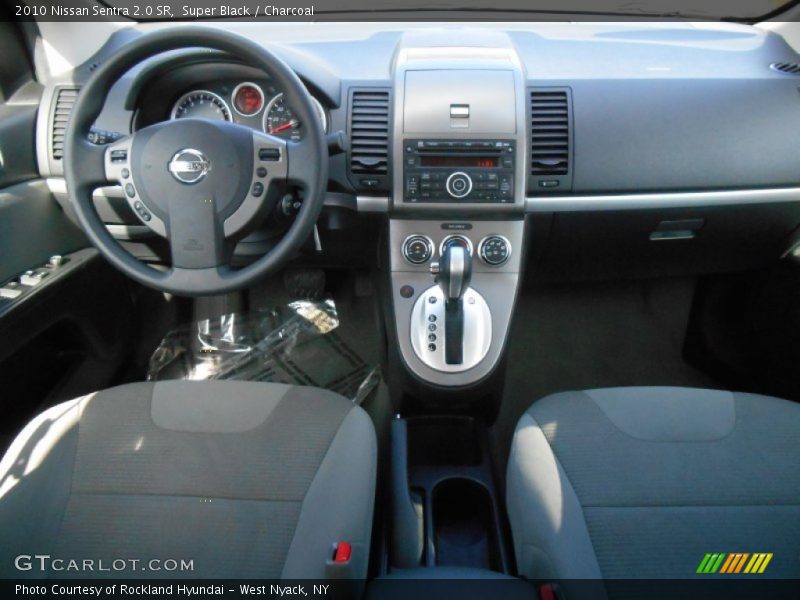 Super Black / Charcoal 2010 Nissan Sentra 2.0 SR