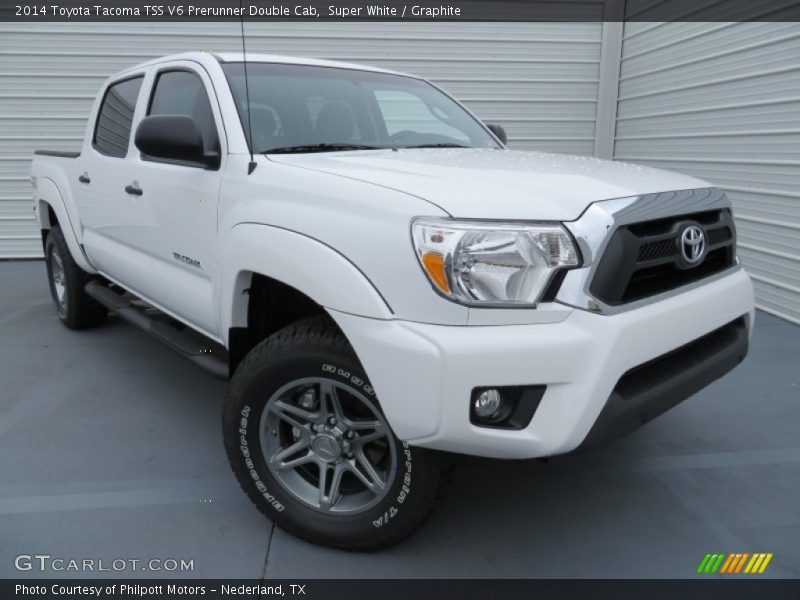 Front 3/4 View of 2014 Tacoma TSS V6 Prerunner Double Cab