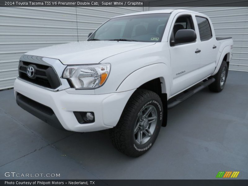 Front 3/4 View of 2014 Tacoma TSS V6 Prerunner Double Cab