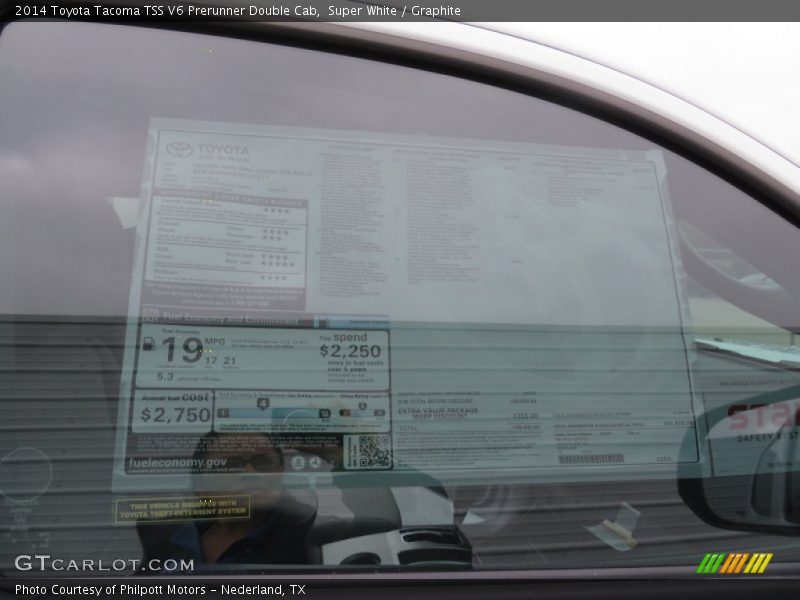 Super White / Graphite 2014 Toyota Tacoma TSS V6 Prerunner Double Cab