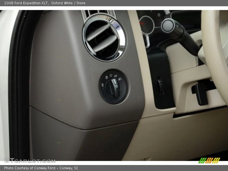 Oxford White / Stone 2008 Ford Expedition XLT