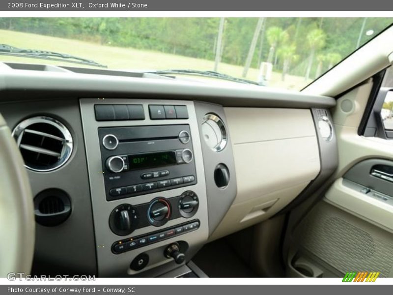 Oxford White / Stone 2008 Ford Expedition XLT