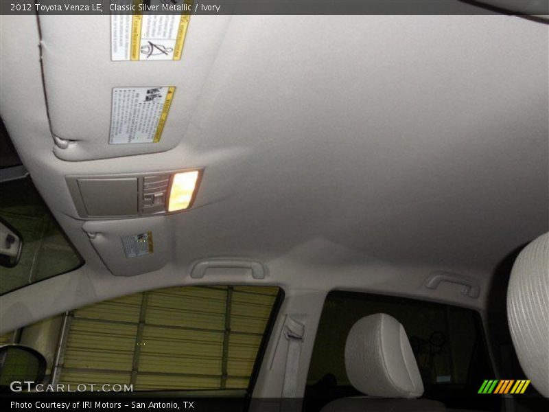 Classic Silver Metallic / Ivory 2012 Toyota Venza LE