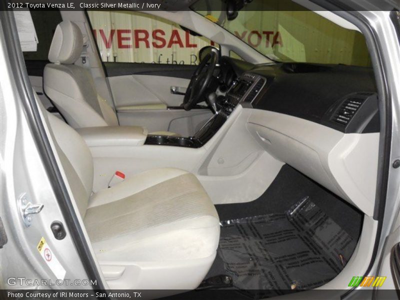 Classic Silver Metallic / Ivory 2012 Toyota Venza LE