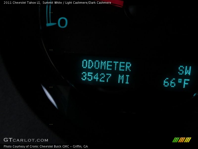 Summit White / Light Cashmere/Dark Cashmere 2011 Chevrolet Tahoe LS