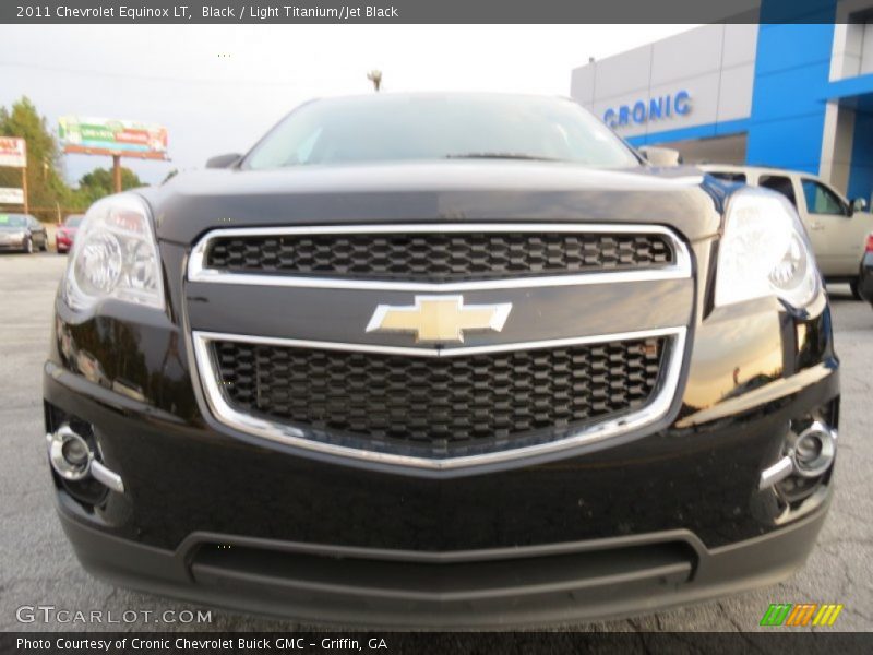 Black / Light Titanium/Jet Black 2011 Chevrolet Equinox LT