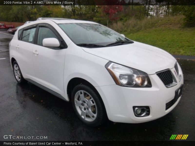 Ultra White / Ebony 2009 Pontiac Vibe 2.4 AWD