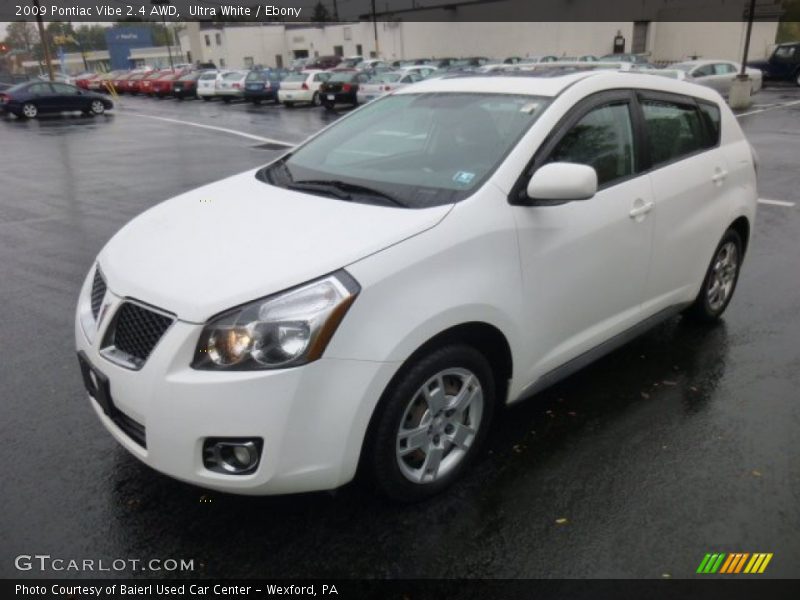 Ultra White / Ebony 2009 Pontiac Vibe 2.4 AWD