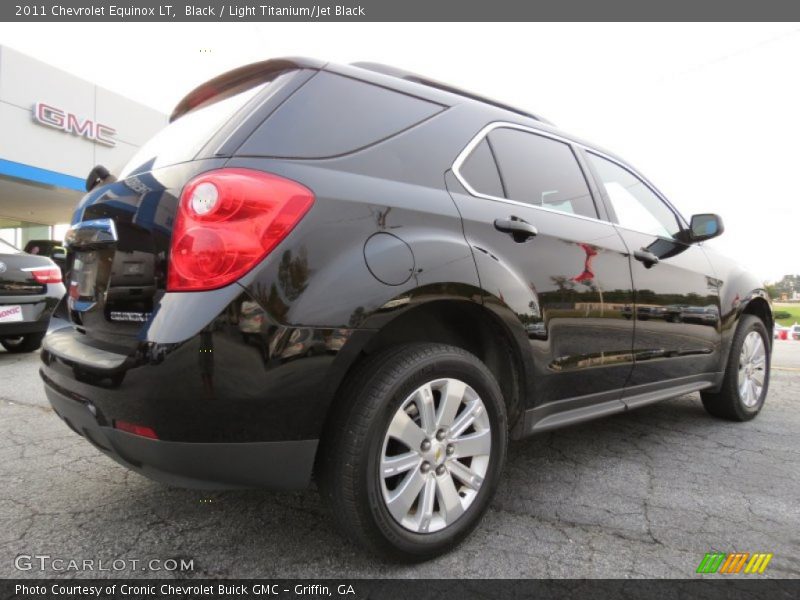 Black / Light Titanium/Jet Black 2011 Chevrolet Equinox LT