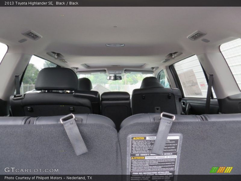 Black / Black 2013 Toyota Highlander SE