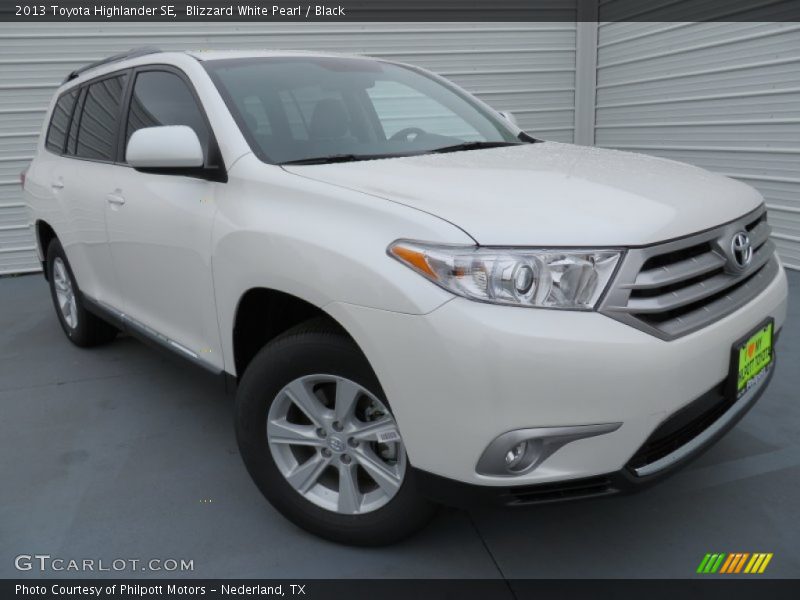 Blizzard White Pearl / Black 2013 Toyota Highlander SE