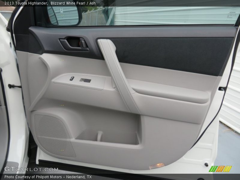 Blizzard White Pearl / Ash 2013 Toyota Highlander