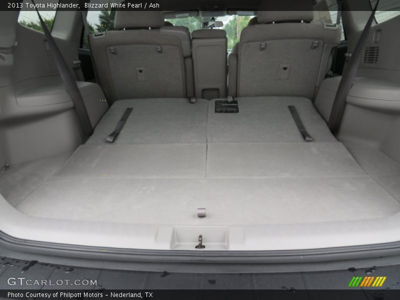 Blizzard White Pearl / Ash 2013 Toyota Highlander