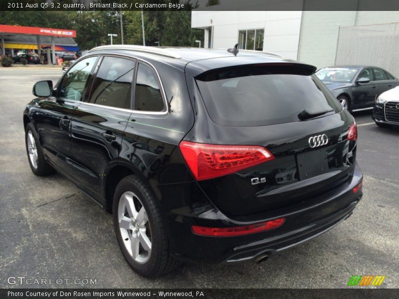 Brilliant Black / Cardamom Beige 2011 Audi Q5 3.2 quattro