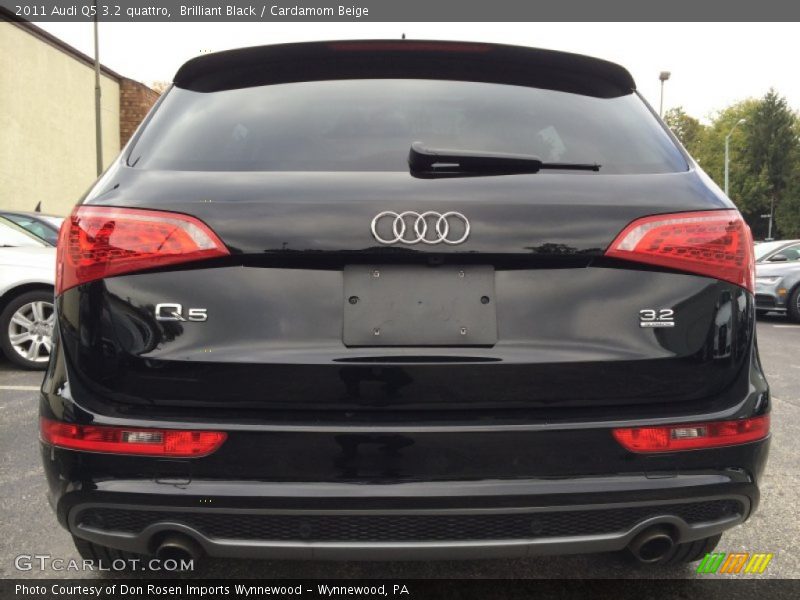 Brilliant Black / Cardamom Beige 2011 Audi Q5 3.2 quattro
